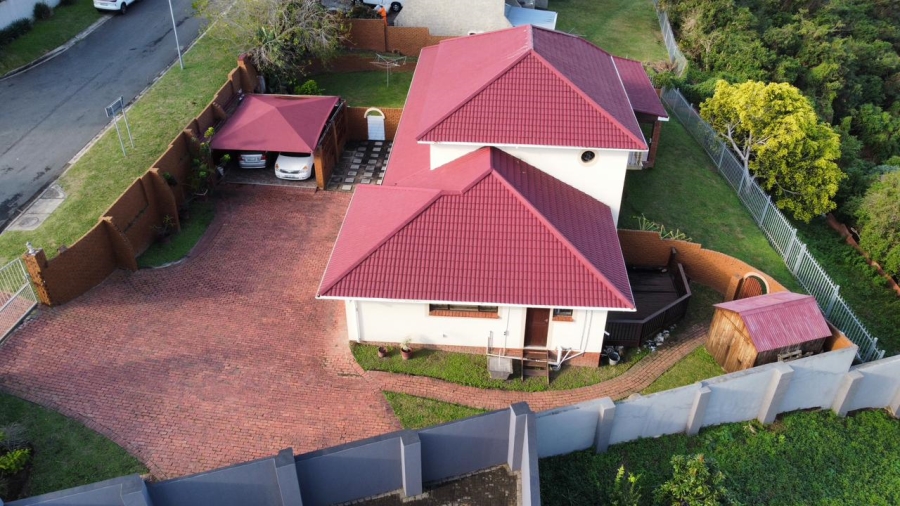 6 Bedroom Property for Sale in Baysville Eastern Cape
